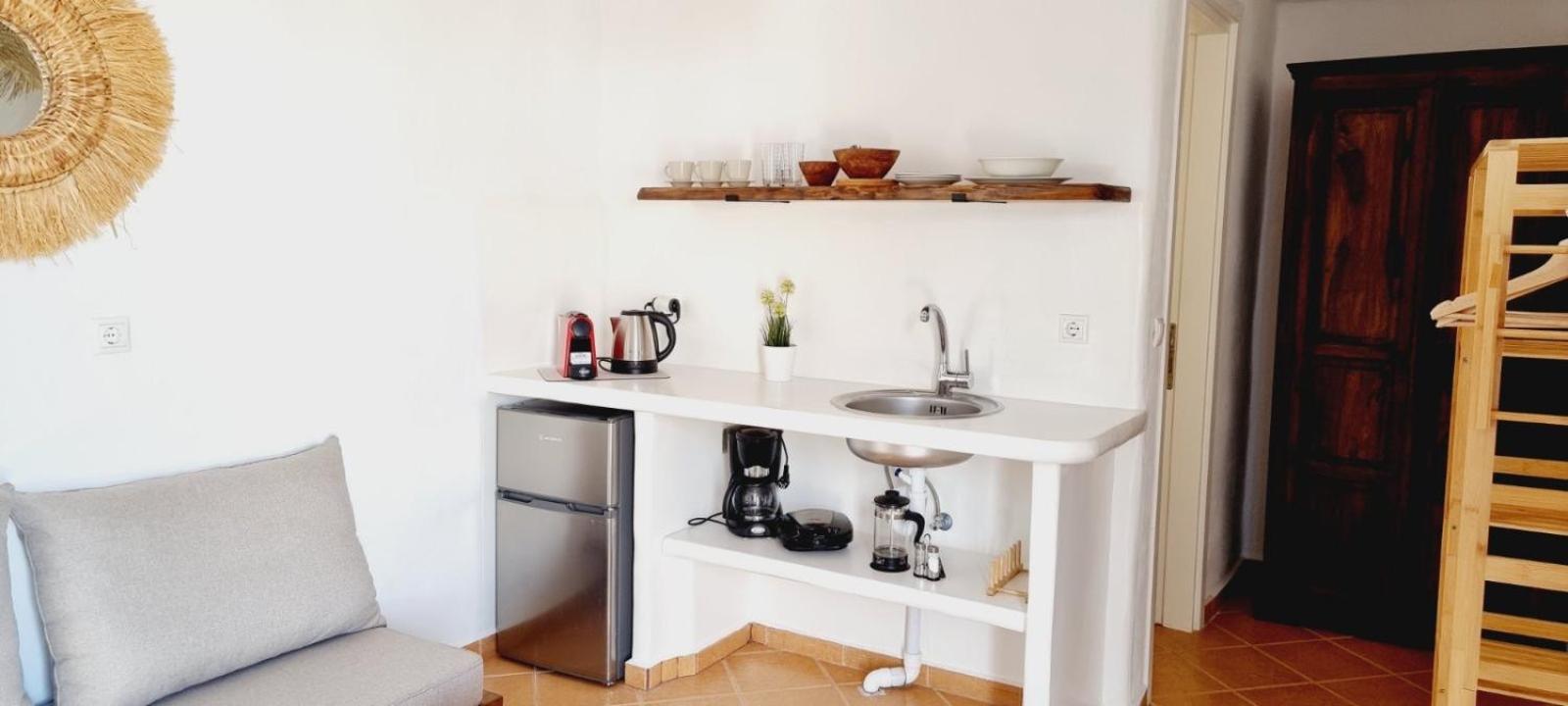 Syros Apartments Suites Chryssonisos Κίνι Εξωτερικό φωτογραφία